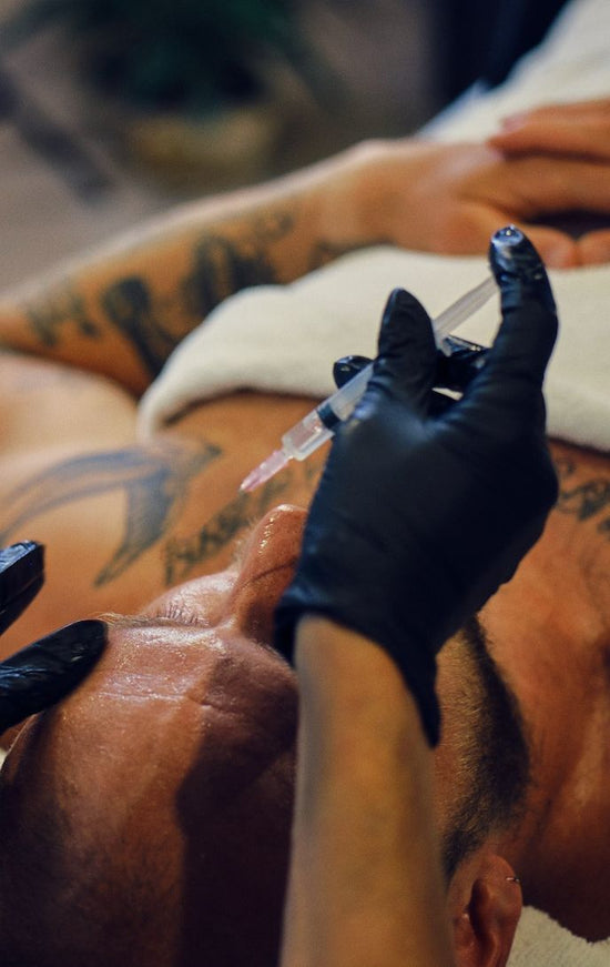 SALMON DNA FACIAL & GLOW PEN MICRONEEDLING