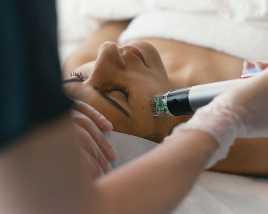 THE GENIUS LIFT  COURSE:  x 3  FACE / BODY - WITH JESSICA